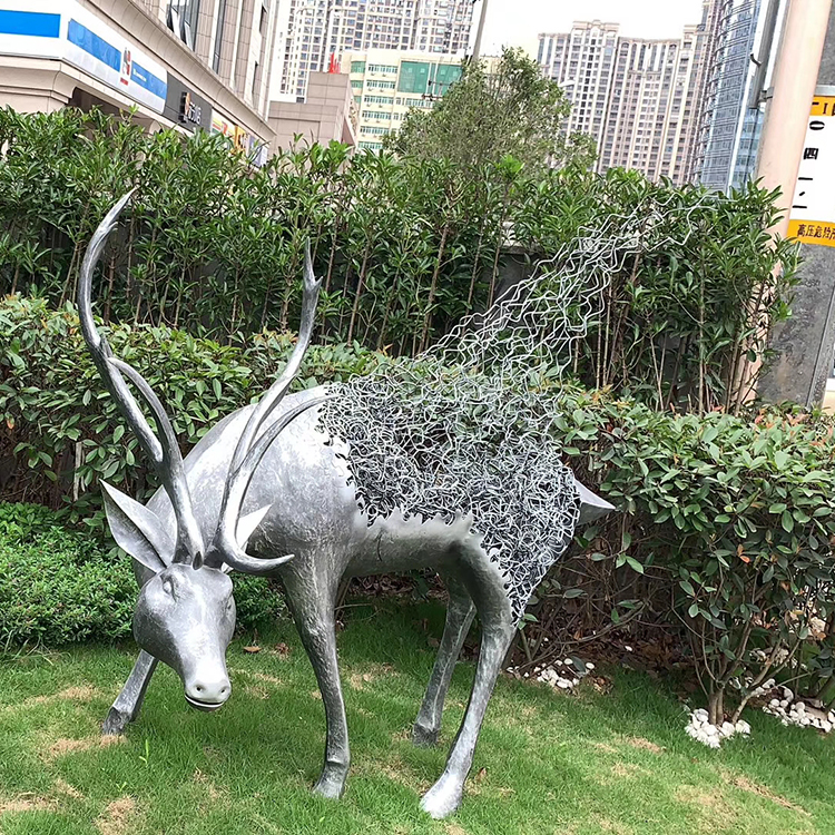 Deer Statues for Yard: A Comparative Analysis