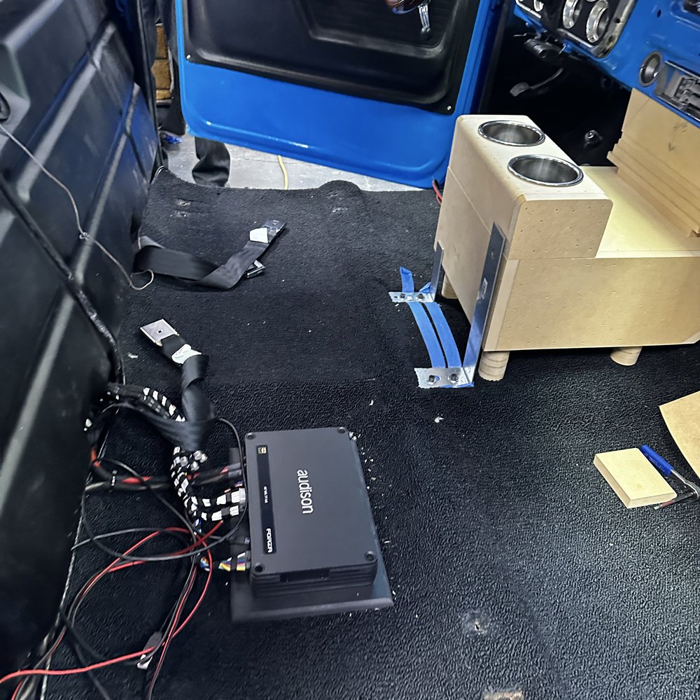 Car Radio Parts guide