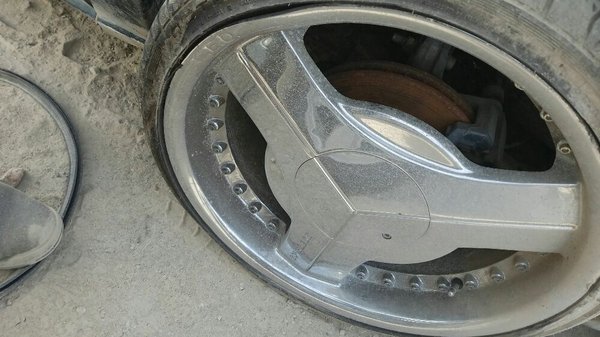 Gigante Auto Parts guide