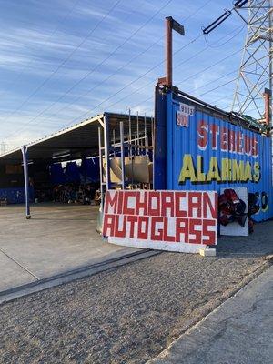 Michoacan Auto Glass And Parts guide